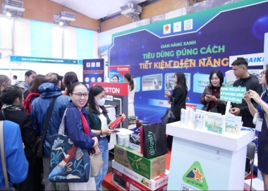 Khai mạc Hội chợ Triển lãm thiết bị tiết kiệm năng lượng và chuyển đổi xanh 2025