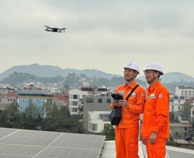 EVNNPC đẩy mạnh chuyển đổi số, nâng cao hiệu quả quản trị và chất lượng cung cấp điện