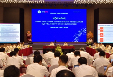EVNNPC sơ kết 6 tháng đầu năm, bàn triển khai nhiệm vụ 6 tháng cuối năm 2026