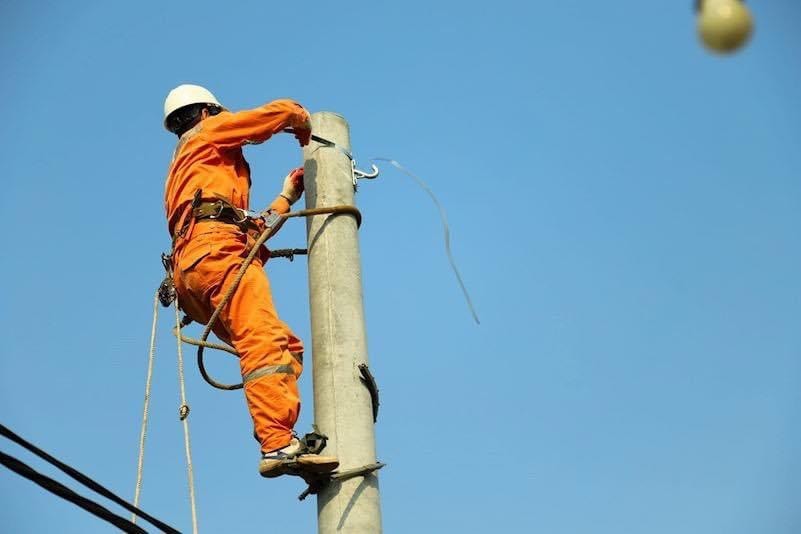 Lợi ích từ việc tiết kiệm điện và những khuyến nghị đến khách hàng của EVNHANOI Lợi ích từ việc tiết kiệm điện và những khuyến nghị đến khách hàng của EVNHANOI
