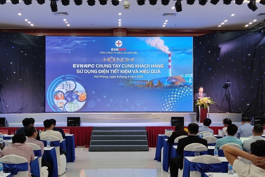 EVNNPC chung tay cùng khách hàng sử dụng điện tiết kiệm và hiệu quả