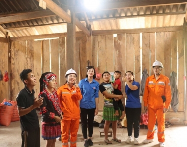 Công ty Điện lực Yên Bái trưởng thành cùng năm tháng