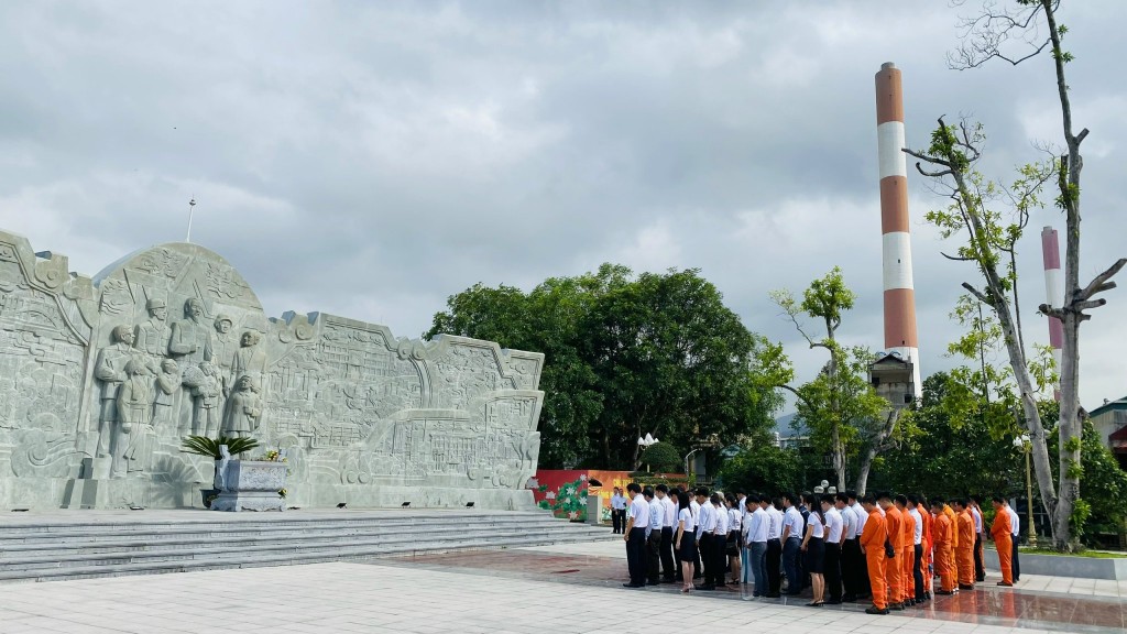 EVNGENCO1 biểu dương người lao động tiêu biểu và an toàn vệ sinh viên giỏi 2022