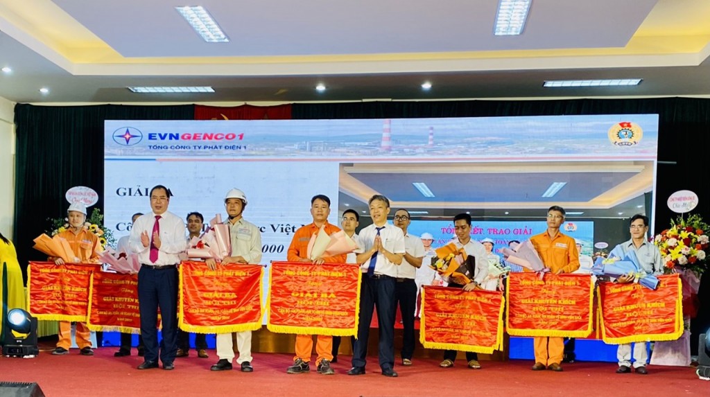 EVNGENCO1 biểu dương người lao động tiêu biểu và an toàn vệ sinh viên giỏi 2022