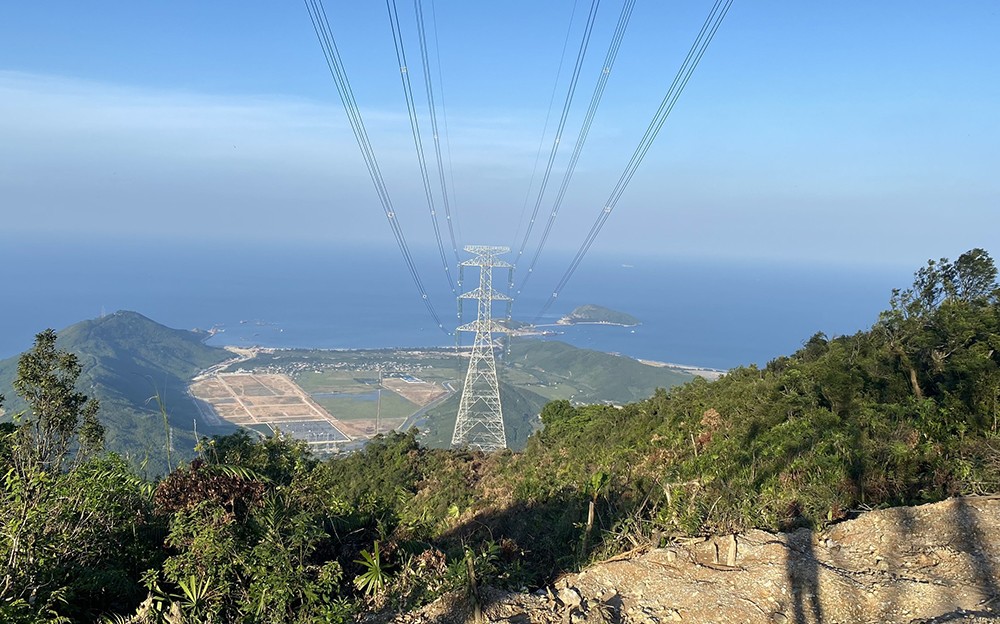 Đóng điện kỹ thuật ĐZ 500kV Quảng Trạch - Dốc Sỏi và Sân phân phối 500kV Quảng Trạch
