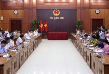 Bàn giải pháp tháo gỡ vướng mắc các dự án truyền tải điện tại Quảng Nam