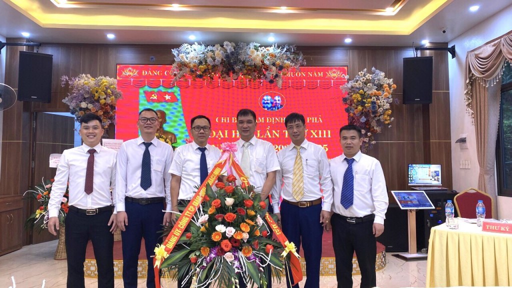 ‘Ngày hội Đại hội chi bộ’ tại Đảng bộ Công ty Cổ phần Giám định - Vinacomin ‘Ngày hội Đại hội chi bộ’ tại Đảng bộ Công ty Cổ phần Giám định - Vinacomin