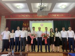 Đảng bộ Công ty CP Giám định - Vinacomin kết nạp đảng viên mới