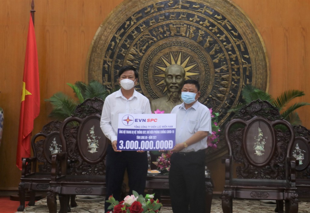 EVNSPC tiếp tục ủng hộ kinh phí cho các tỉnh phía Nam chống dịch Covid-19