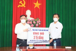 EVNSPC tiếp tục ủng hộ kinh phí cho các tỉnh phía Nam chống dịch Covid-19
