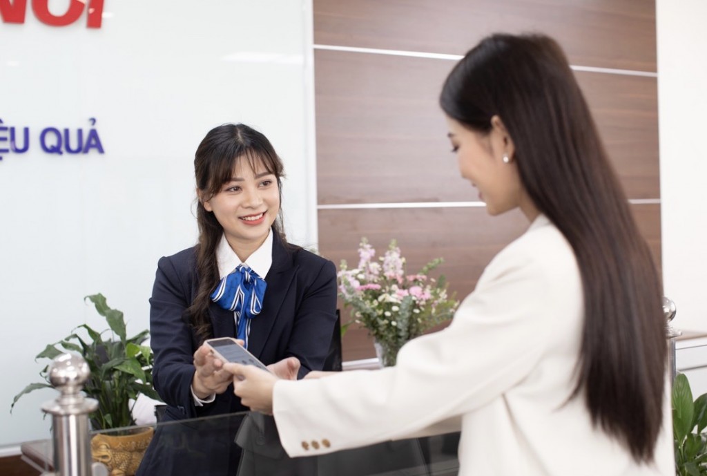 100% khách hàng tại Hà Nội đã thanh toán tiền điện không dùng tiền mặt
