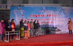 Tuyên truyền bảo vệ hành lang hồ Thủy điện Hòa Bình