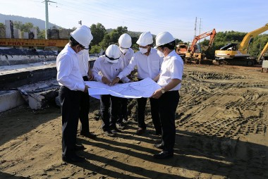 EVNSPC thúc đẩy tiến độ các dự án lưới điện tại Vĩnh Long
