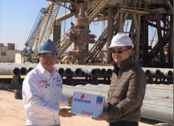 Chủ tịch HĐTV PVN thăm và làm việc tại giàn khoan PV DRILLING 11 ở Algeria