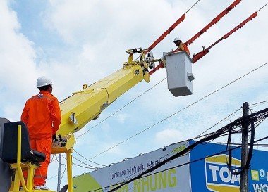 Công tác dịch vụ khách hàng tại Công ty Điện lực Cà Mau