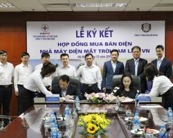 Ký hợp đồng mua bán điện Nhà máy điện mặt trời Cam Lâm VN