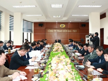 TKV tập trung triển khai thực hiện các dự án phát triển mỏ vùng Hòn Gai