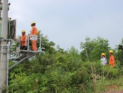 Giá điện tăng dưới 10% do Bộ Công Thương quyết định