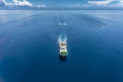 Giải quyết tranh chấp dầu khí thông qua hiệp định đầu tư quốc tế