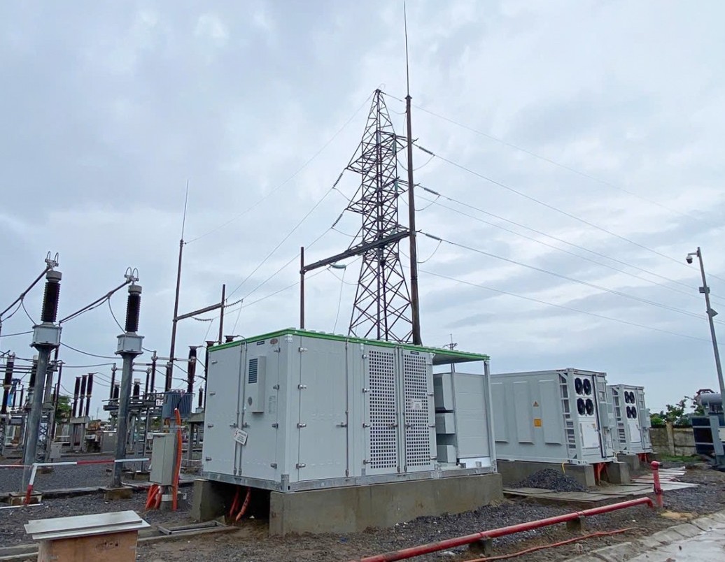 EVNNPC đưa vào vận hành hệ thống pin lưu trữ năng lượng (BESS) đầu tiên tại Ninh Bình