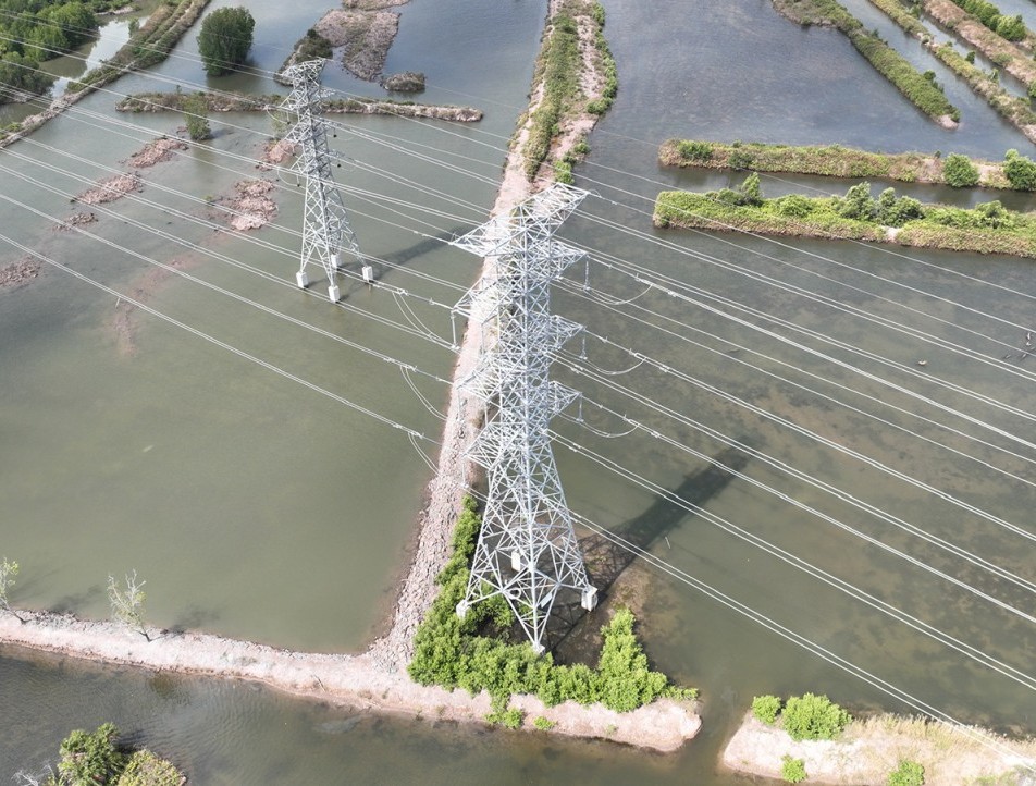 Hoàn thành dự án Trạm biến áp 220kV Năm Căn và đường dây 220kV Năm Căn - Cà Mau 2
