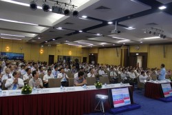 Đại biểu tham dự Hội thảo: "Tiết kiệm năng lượng - Những vấn đề cấp bách"